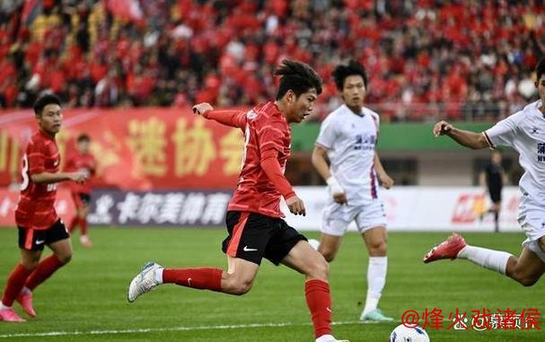 中乙-广州蒲公英战平兰州 最后射门仍需加强练习