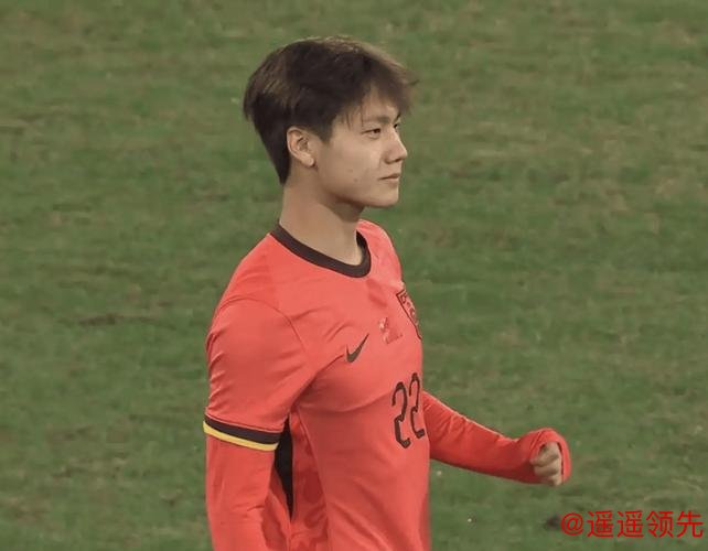 中国队决赛藏有大招！20岁新星中场强势回归，身价高出蒯纪闻