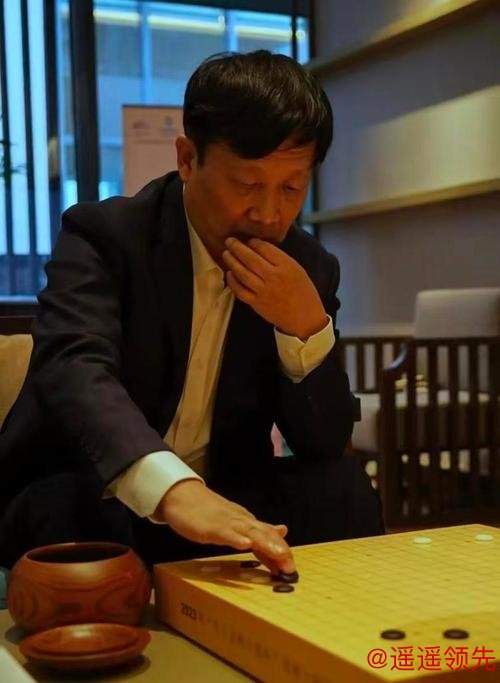 围甲落子乌江寨棋迷欢腾 业余名手赛擂台赛同时上演